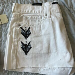 Lucky Brand Jean Shorts white with unique design